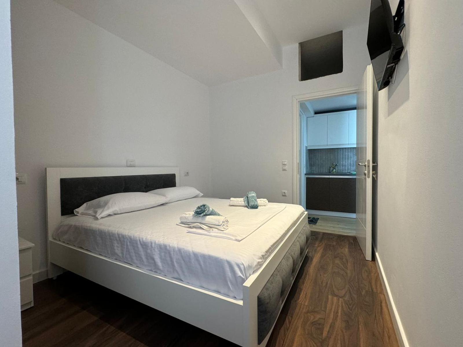 Sulozeqi Apartments Ksamil Dış mekan fotoğraf