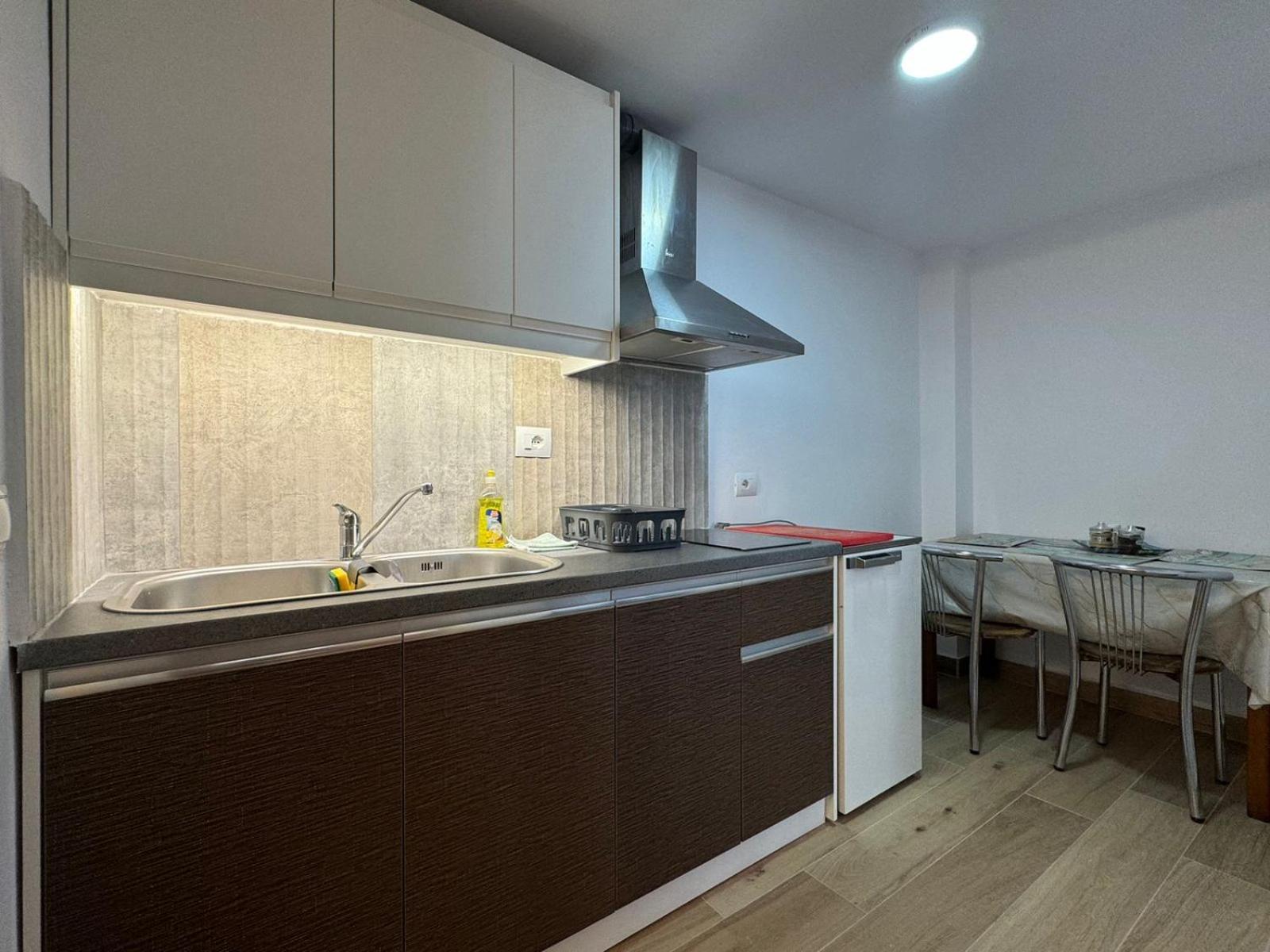 Sulozeqi Apartments Ksamil Dış mekan fotoğraf